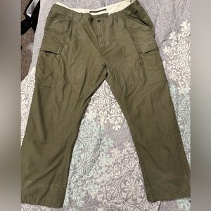 Polo by Ralph Lauren Men's Green Cargo Pants size 50/32 price is firm